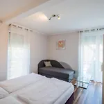 Riviera Apartmanhaz Lägenhet *