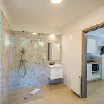 Riviera Apartmanhaz