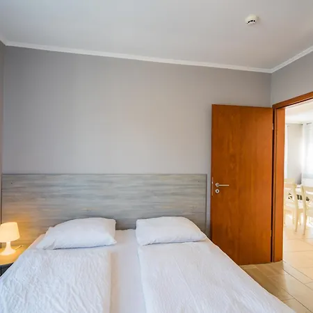 Riviera Apartmanhaz *