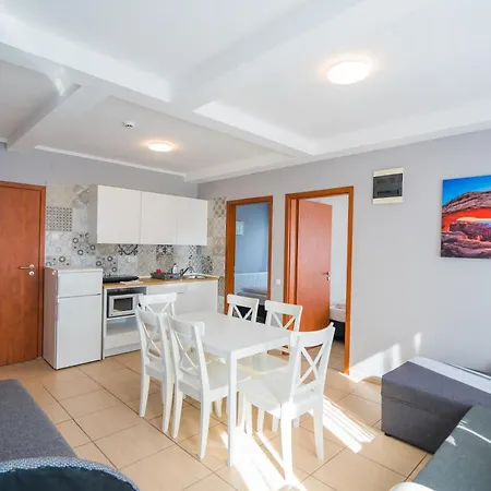 Riviera Apartmanhaz Siofok