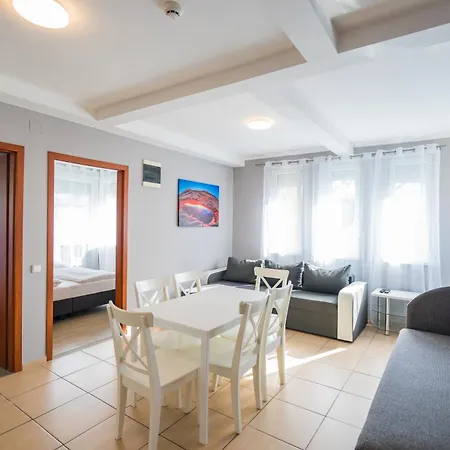 Riviera Apartmanhaz * Siofok