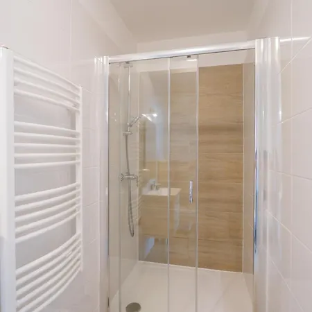 Daire Riviera Apartmanhaz *