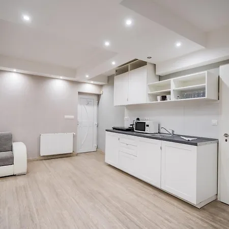 Riviera Apartmanhaz Siofok