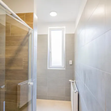 Riviera Apartmanhaz * Siofok