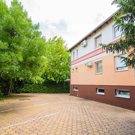 Lejlighed Riviera Apartmanhaz *