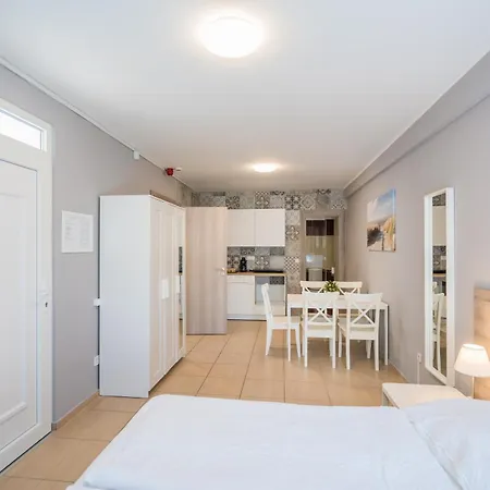 Riviera Apartmanhaz Siofok