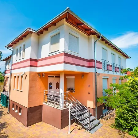 Apartment Riviera Apartmanhaz