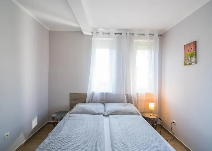 Apartament Riviera Apartmanhaz