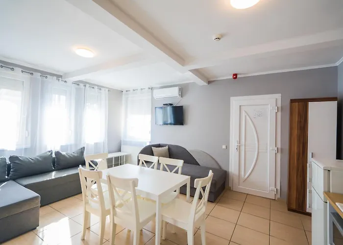 Apartament Riviera Apartmanhaz