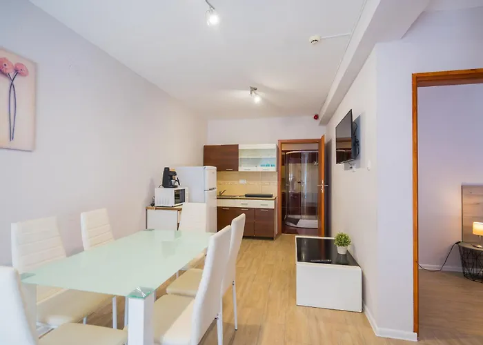 Apartament Riviera Apartmanhaz *