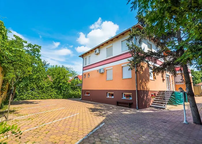 Riviera Apartmanhaz